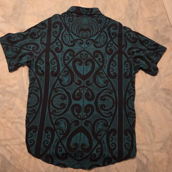 Hawaiian/Polynesian inspired aloha style shirt, Mens Large, new, 100% Cotton - Picture 2 of 2